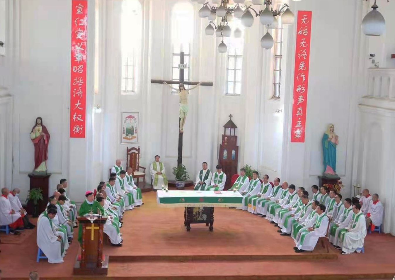 天主教凤翔教区举行李会元就职主教典礼 - 中国天主教